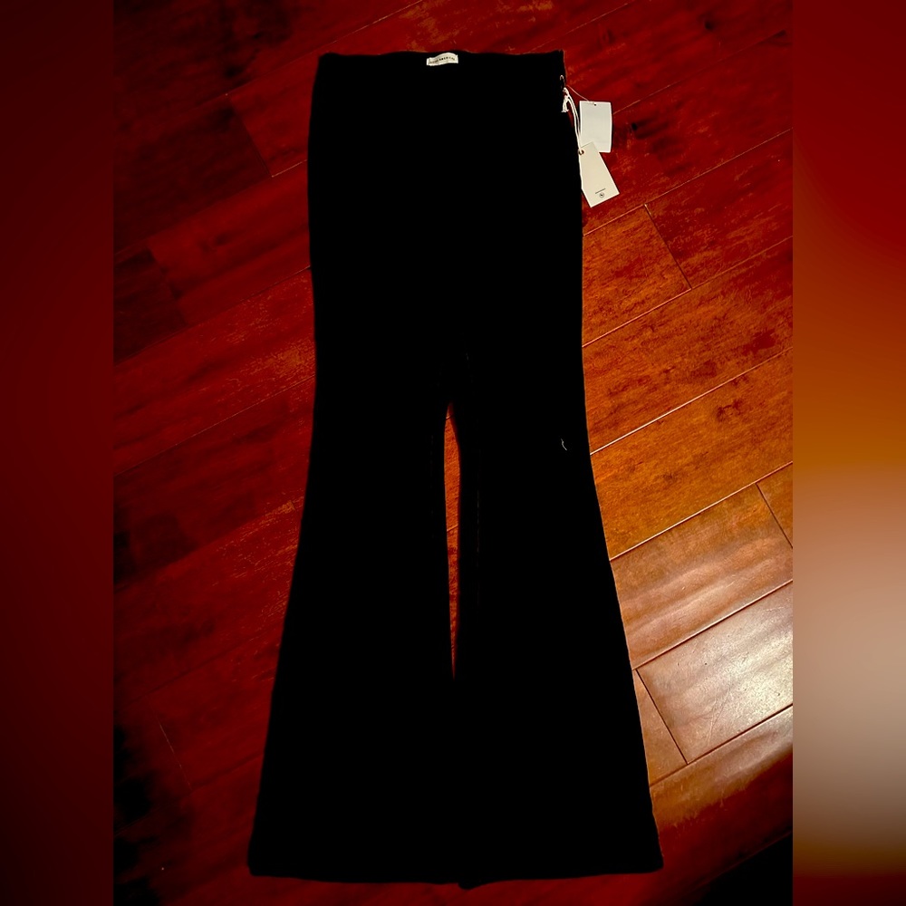 NWT Good American soft sculpt jeans